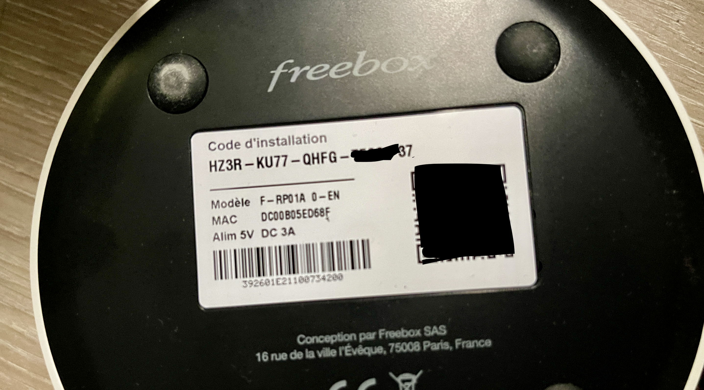 clé wifi freebox derrière la box